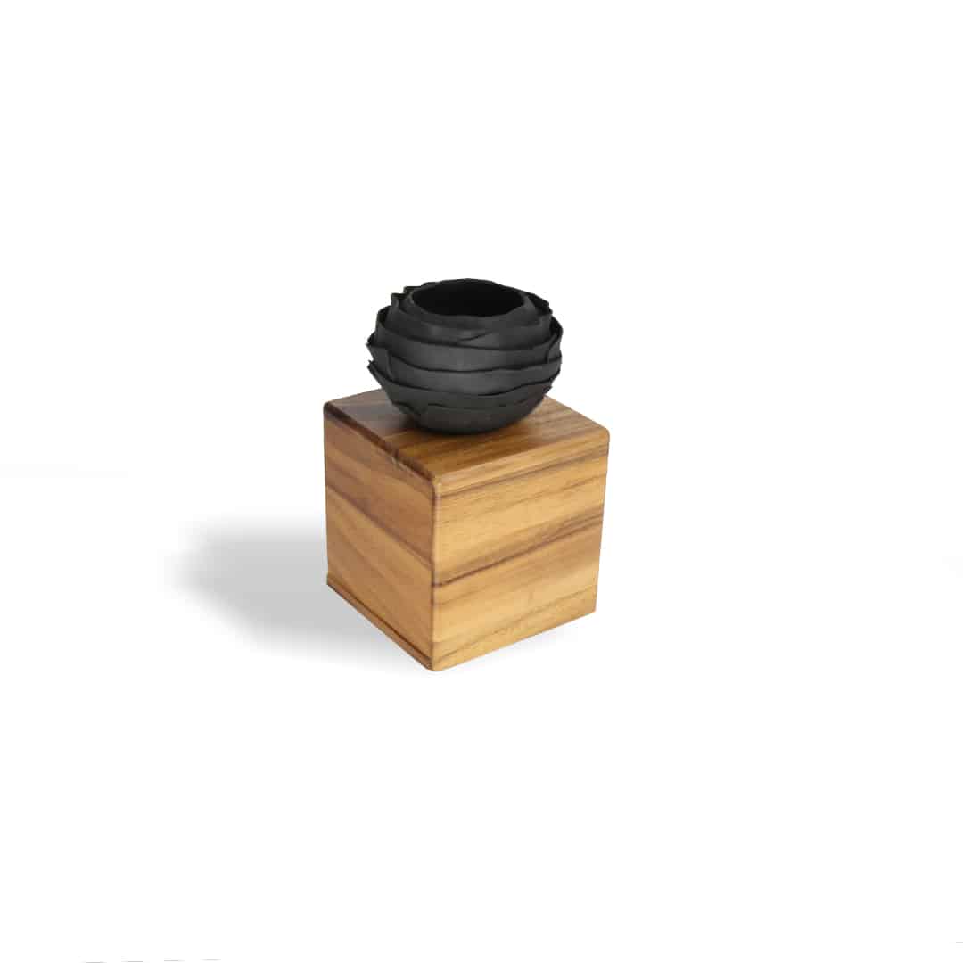 Ceramic Black Closed Peony Elegant Tissue Box – Ceramic Black Closed Peony Tissue Box